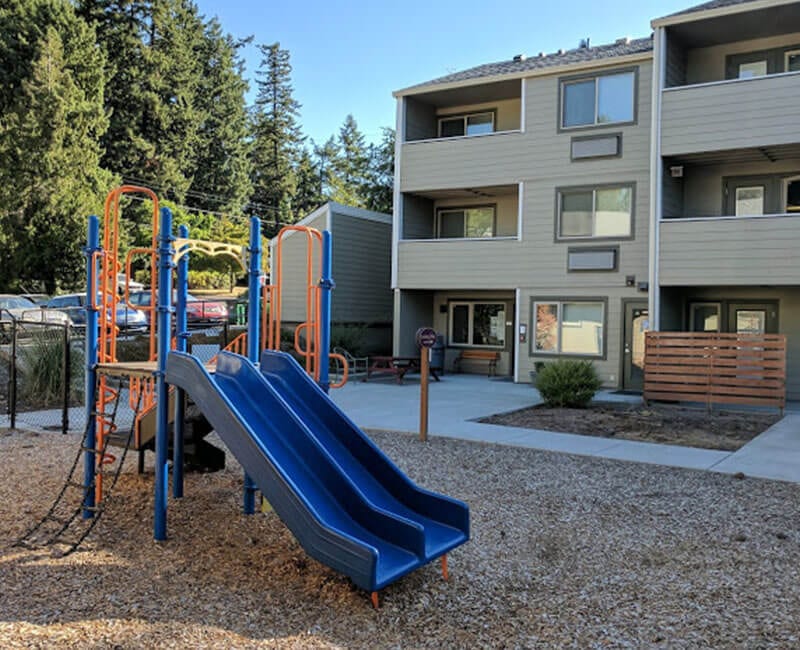 Metzger Park Apartments